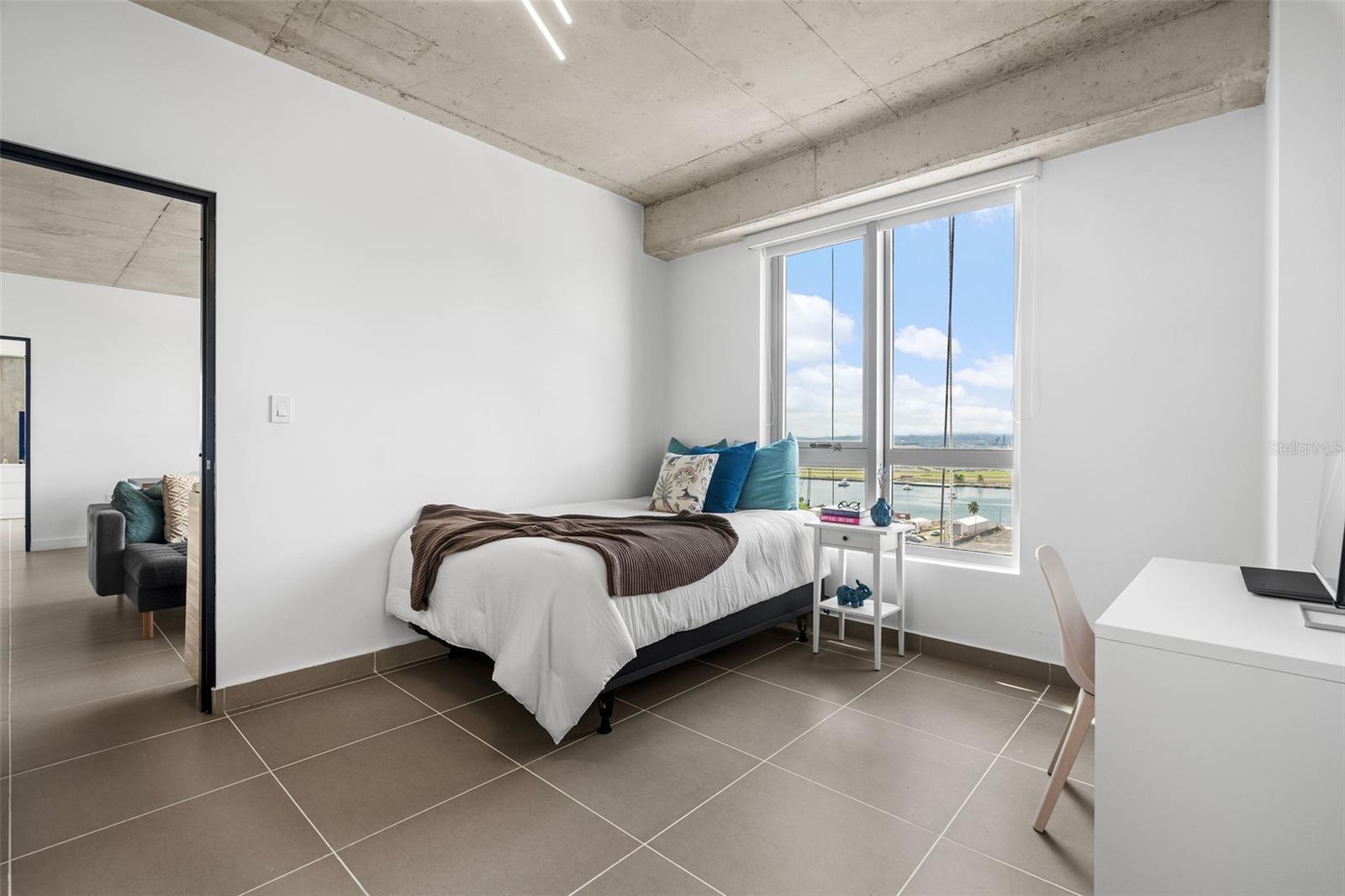 404 CONSTITUCION AVE #805