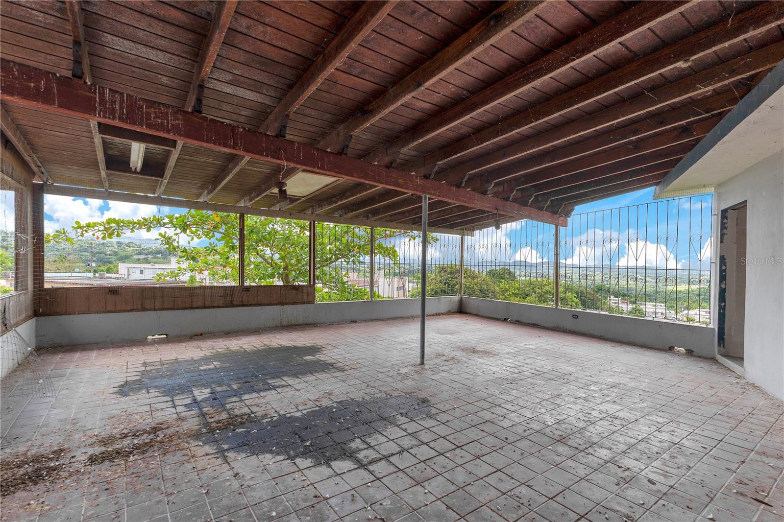 16 BUENA VISTA AVENUE, PUEBLO WARD DEV.