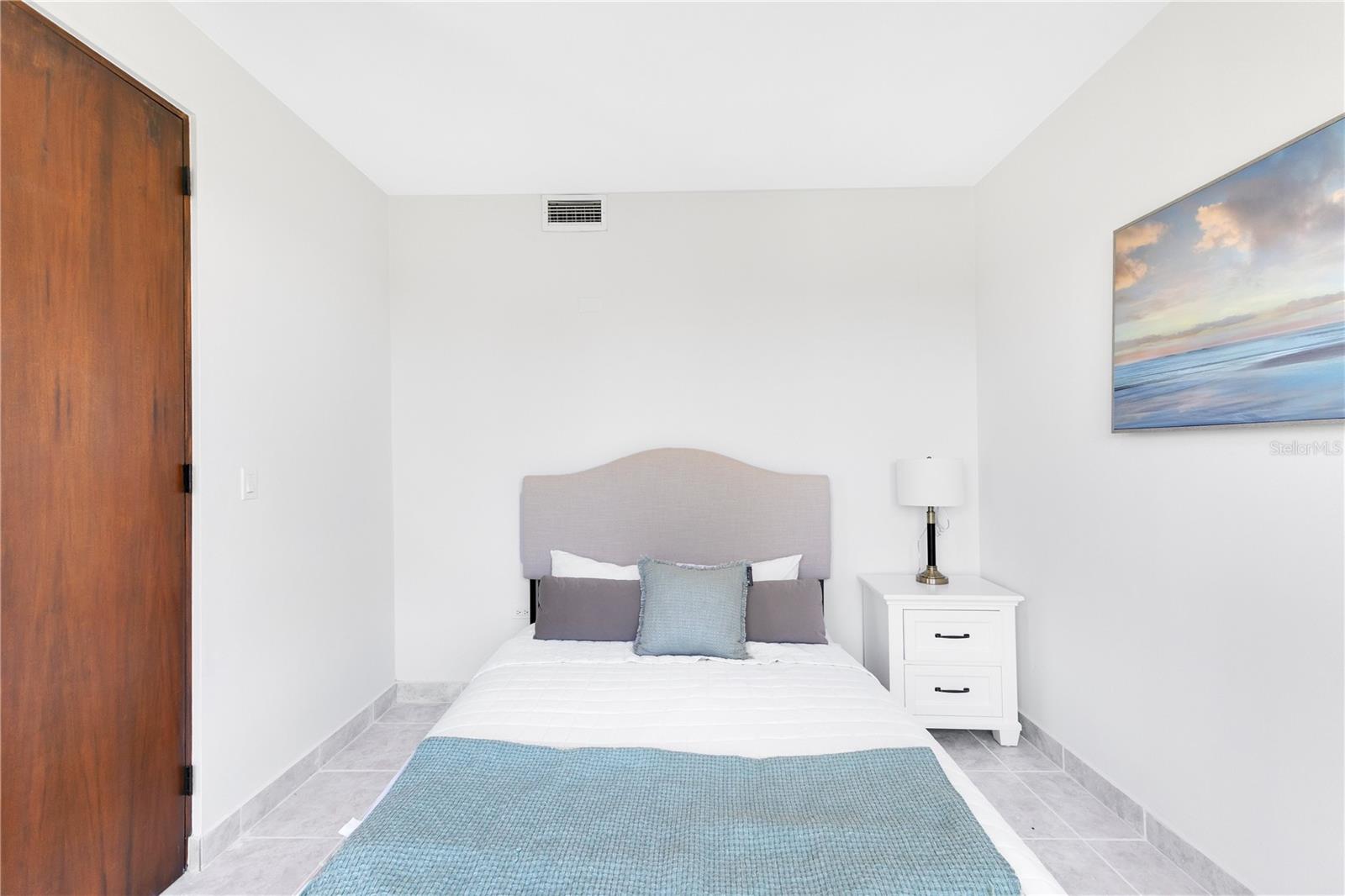 100 OCEAN DRIVE #345