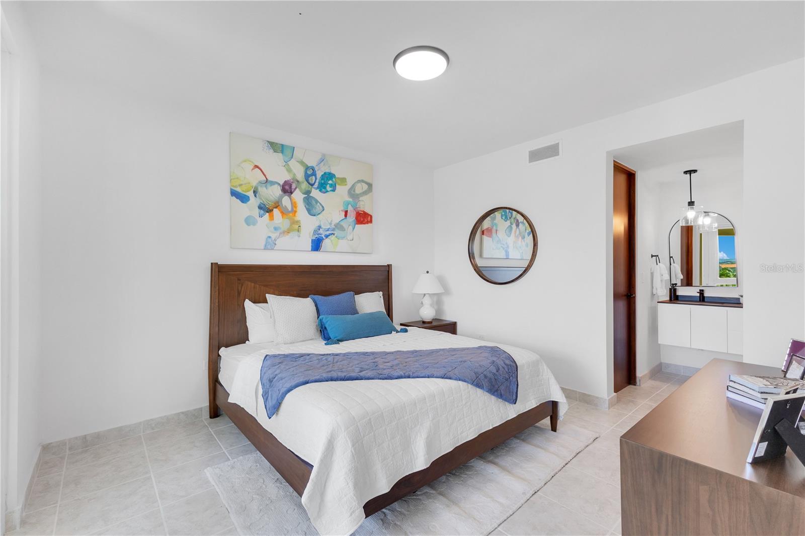 100 OCEAN DRIVE #345