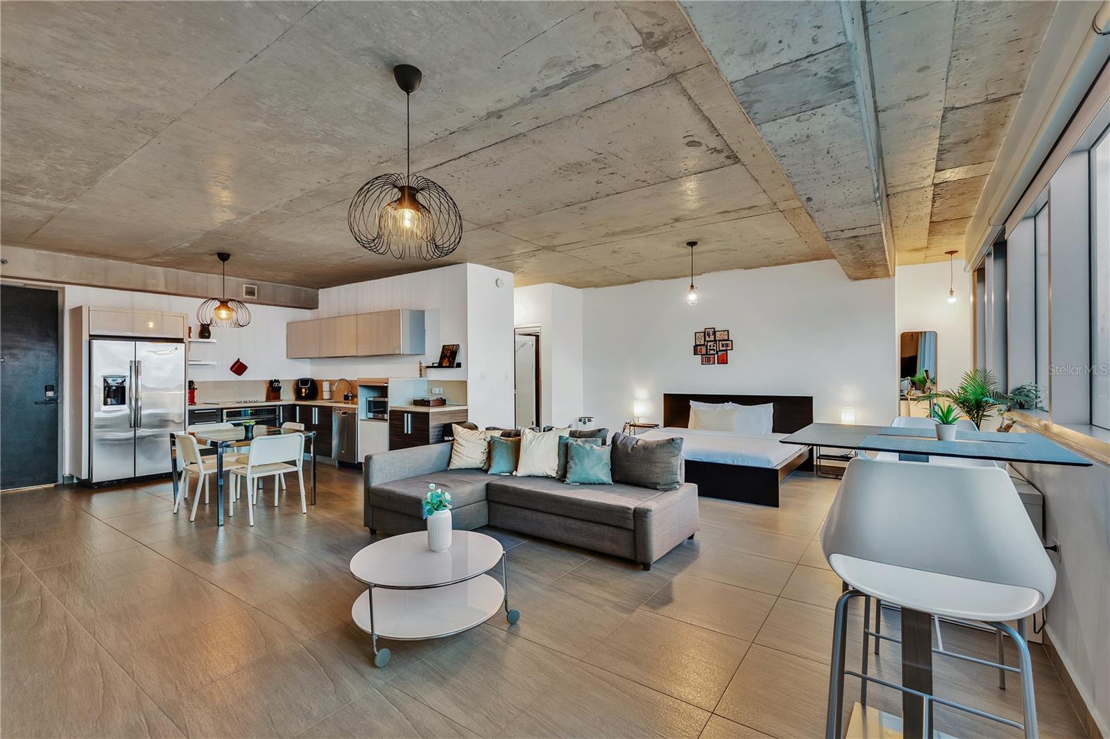 404 AVE DE LA CONSTITUCION #1906