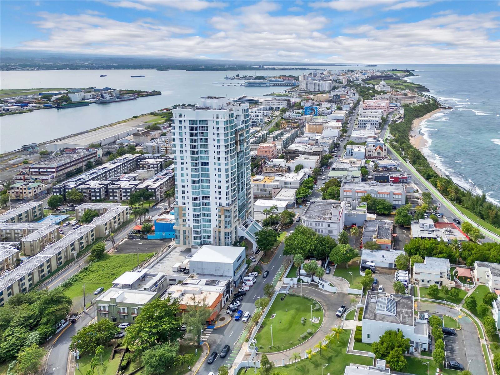 404 AVE DE LA CONSTITUCION #1906