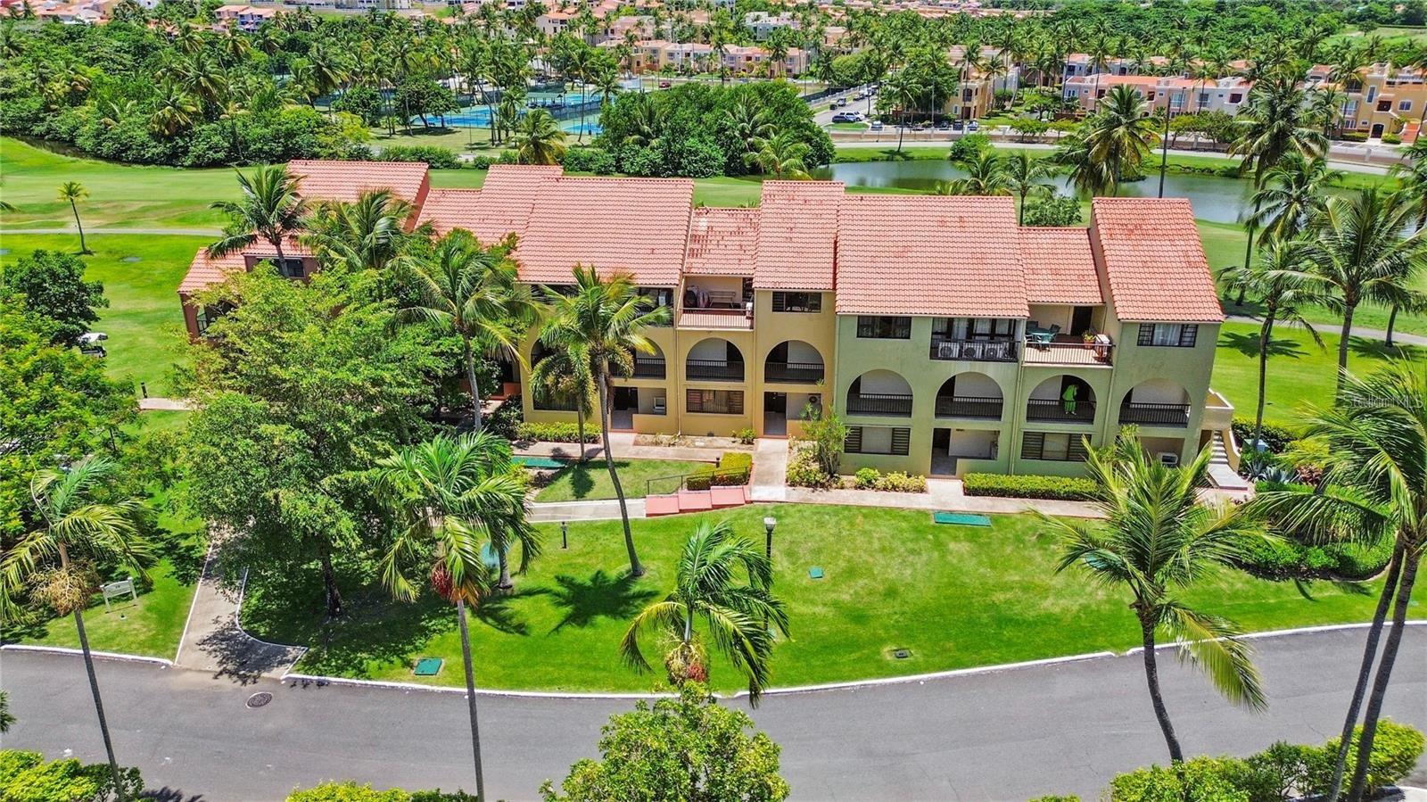 BEACH VILLAGE PALMAS DEL MAR #303