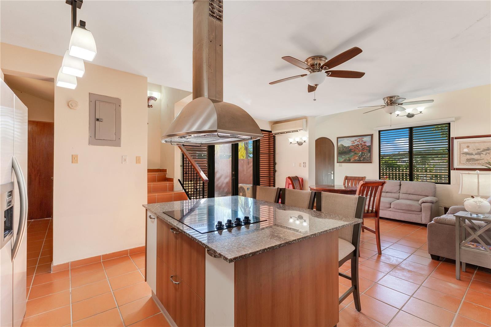 LAS VILLAS EN PALMAS HARBOUR DR #C-1