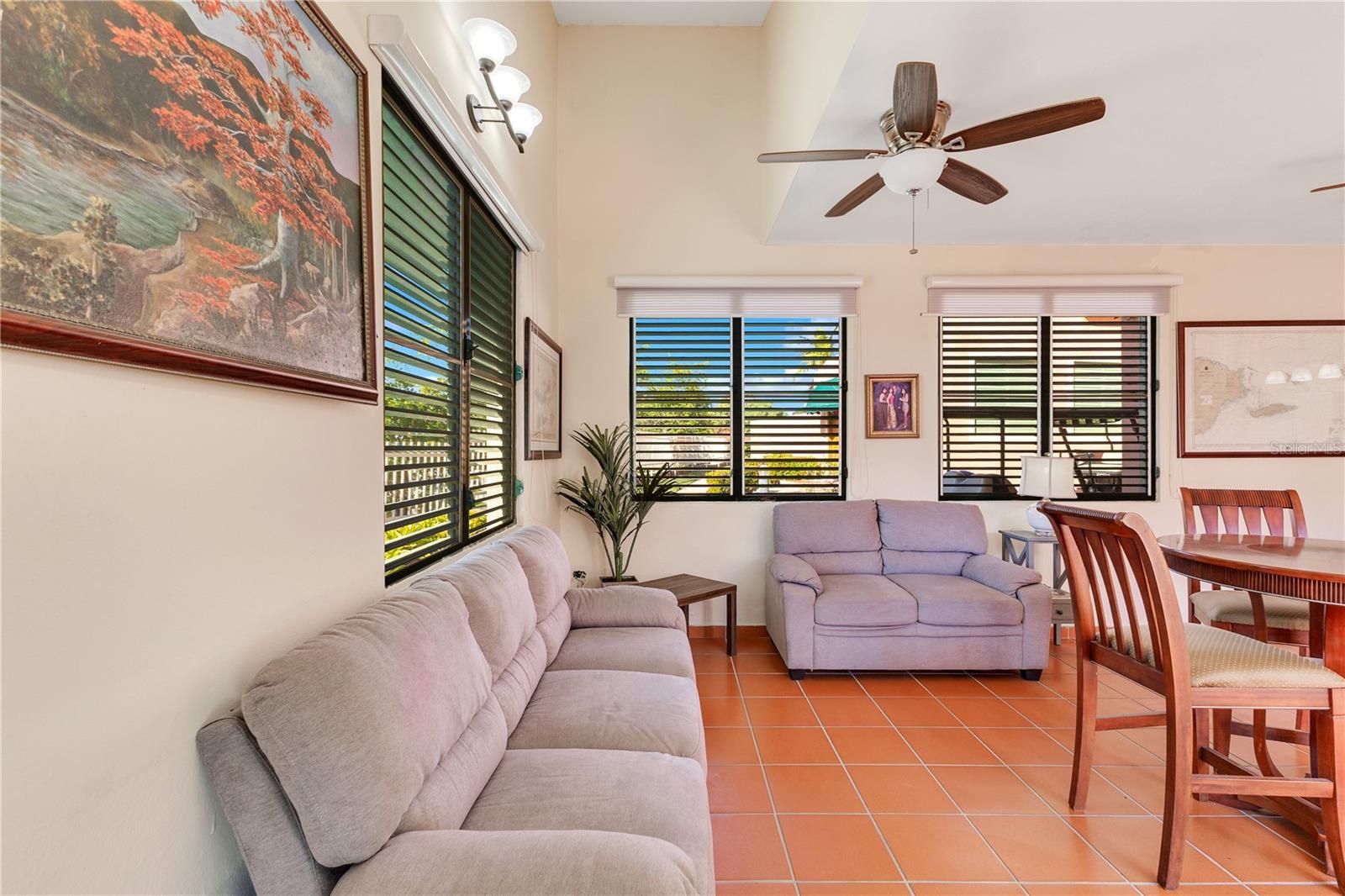 LAS VILLAS EN PALMAS HARBOUR DR #C-1