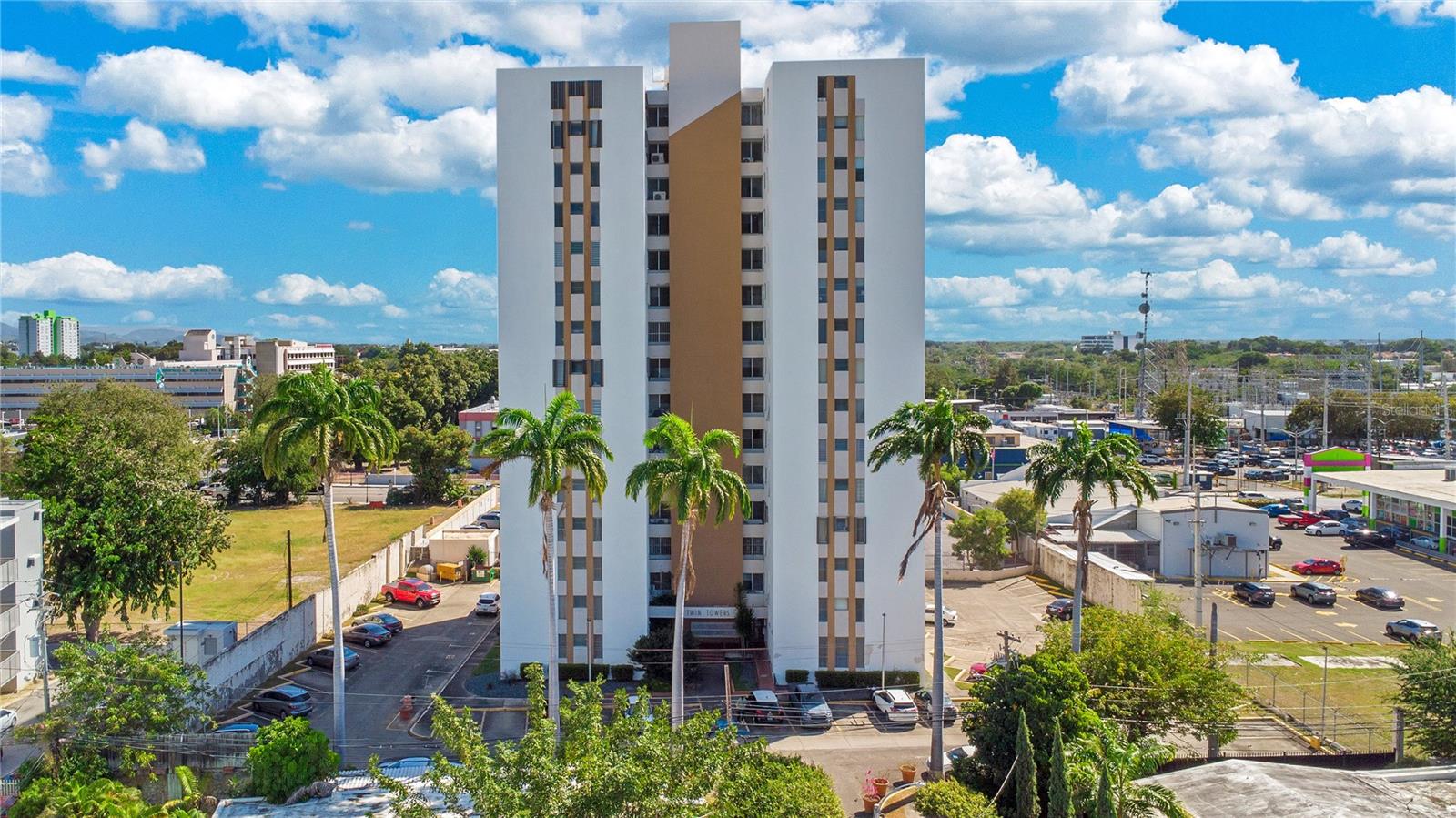 1288 AVE HOSTOS #81