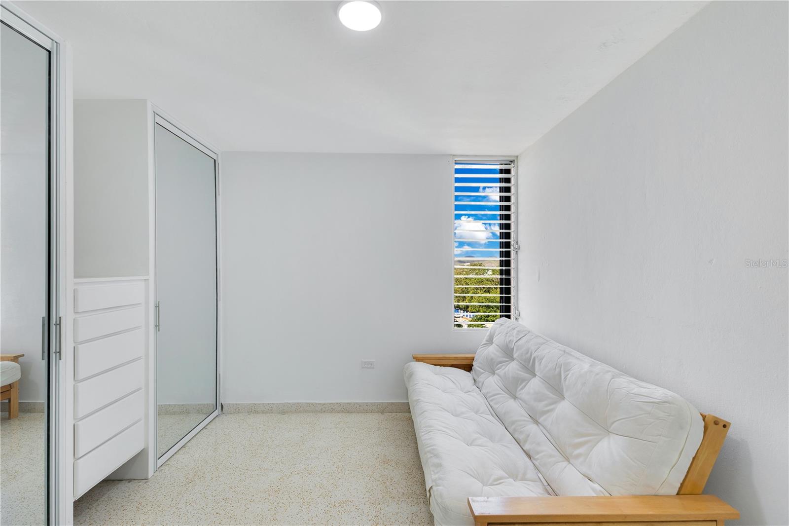 1288 AVE HOSTOS #81