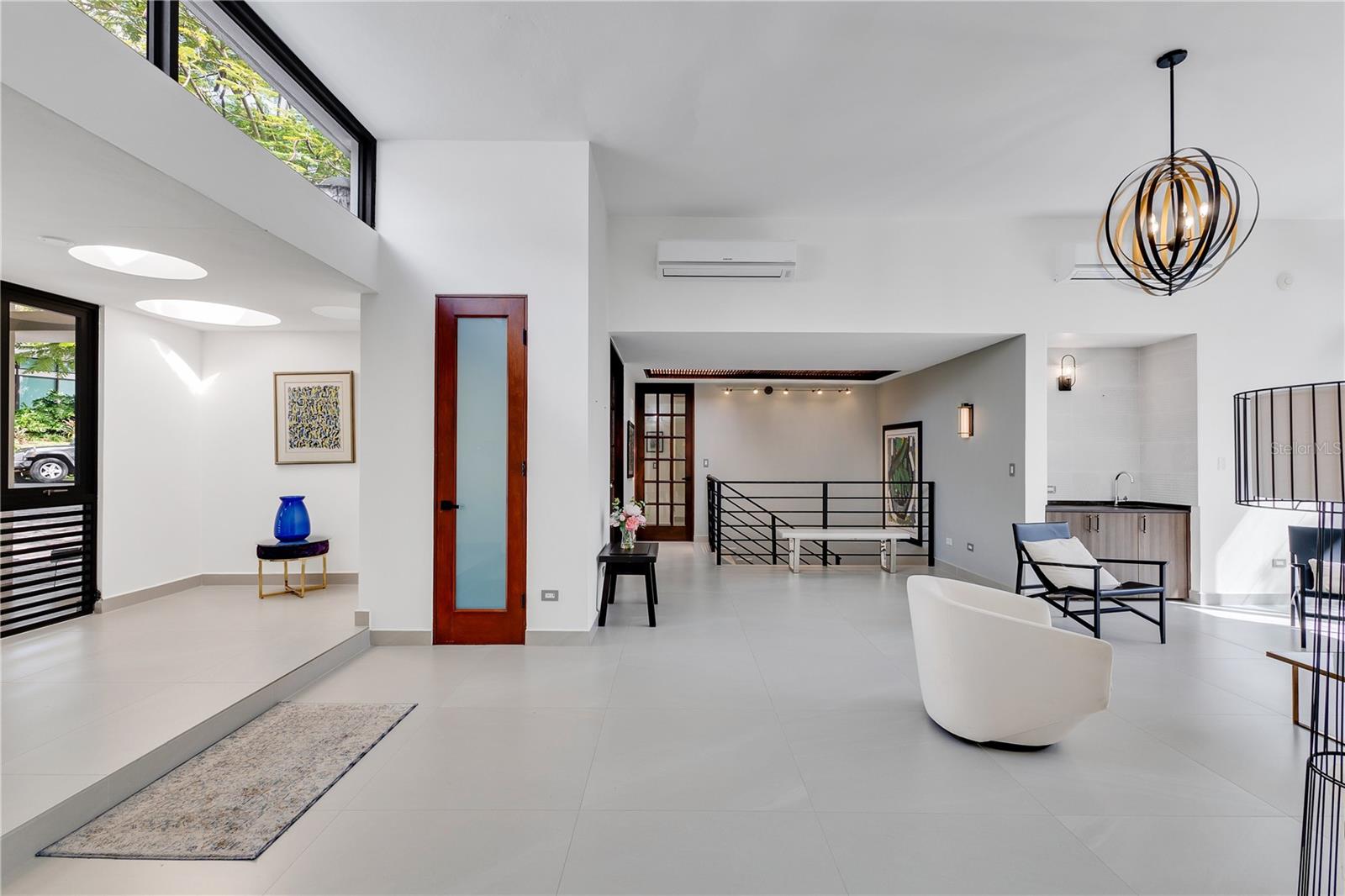 1805 DIAMELA ST SANTA MARIA DEV