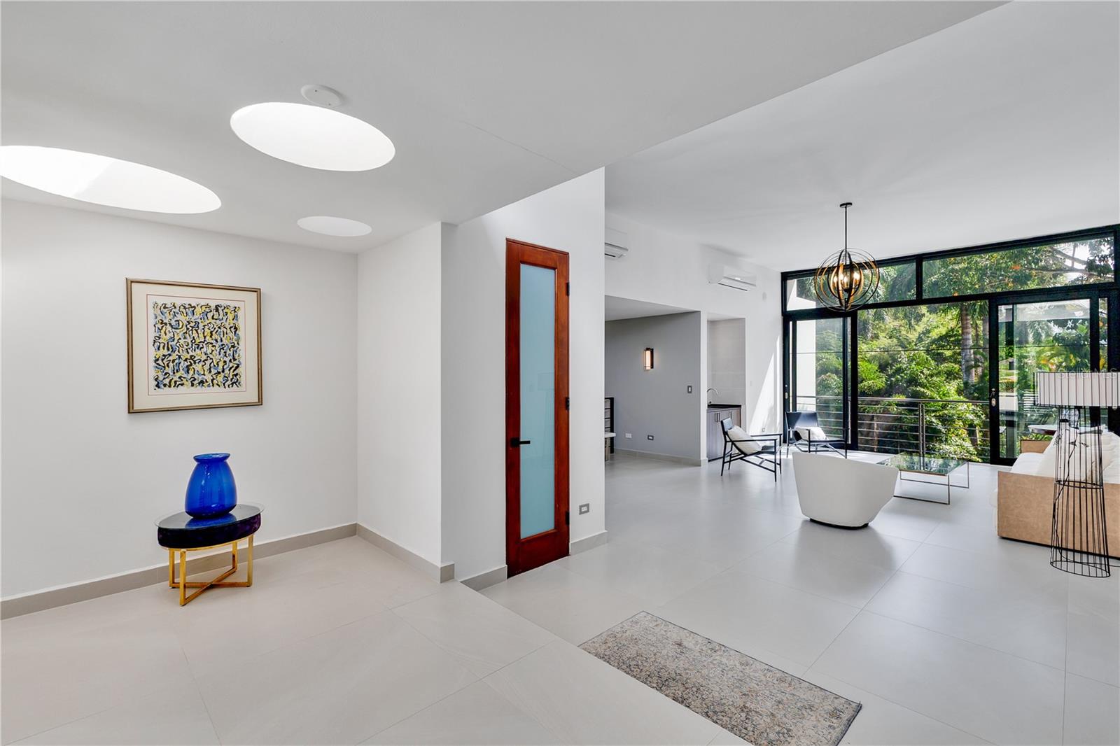 1805 DIAMELA ST SANTA MARIA DEV