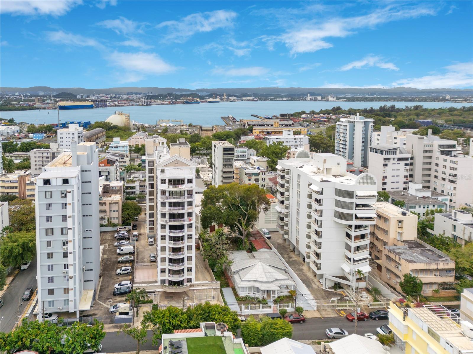 704 CALLE ROOSEVELT MIRAMAR