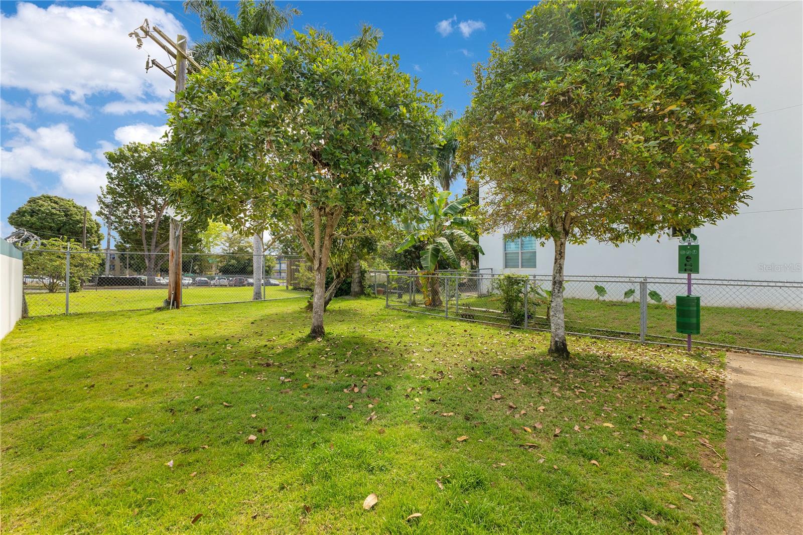 PR-784 COND. RIVER GLANCE #D-105