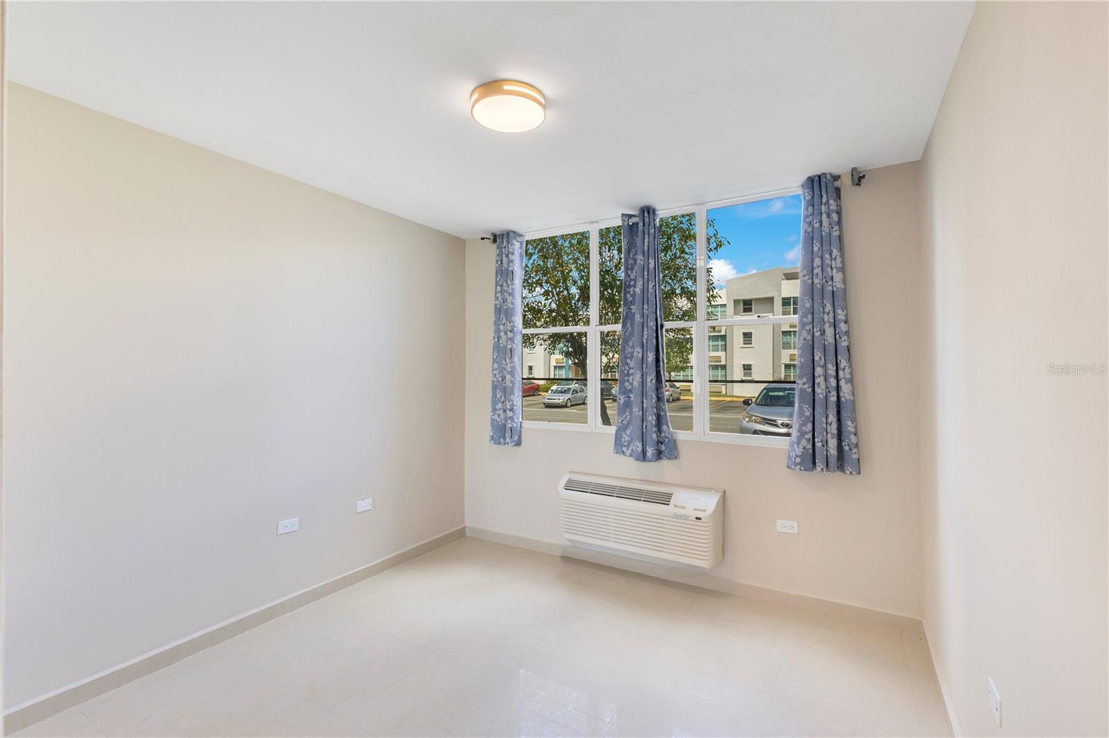 PR-784 COND. RIVER GLANCE #D-105