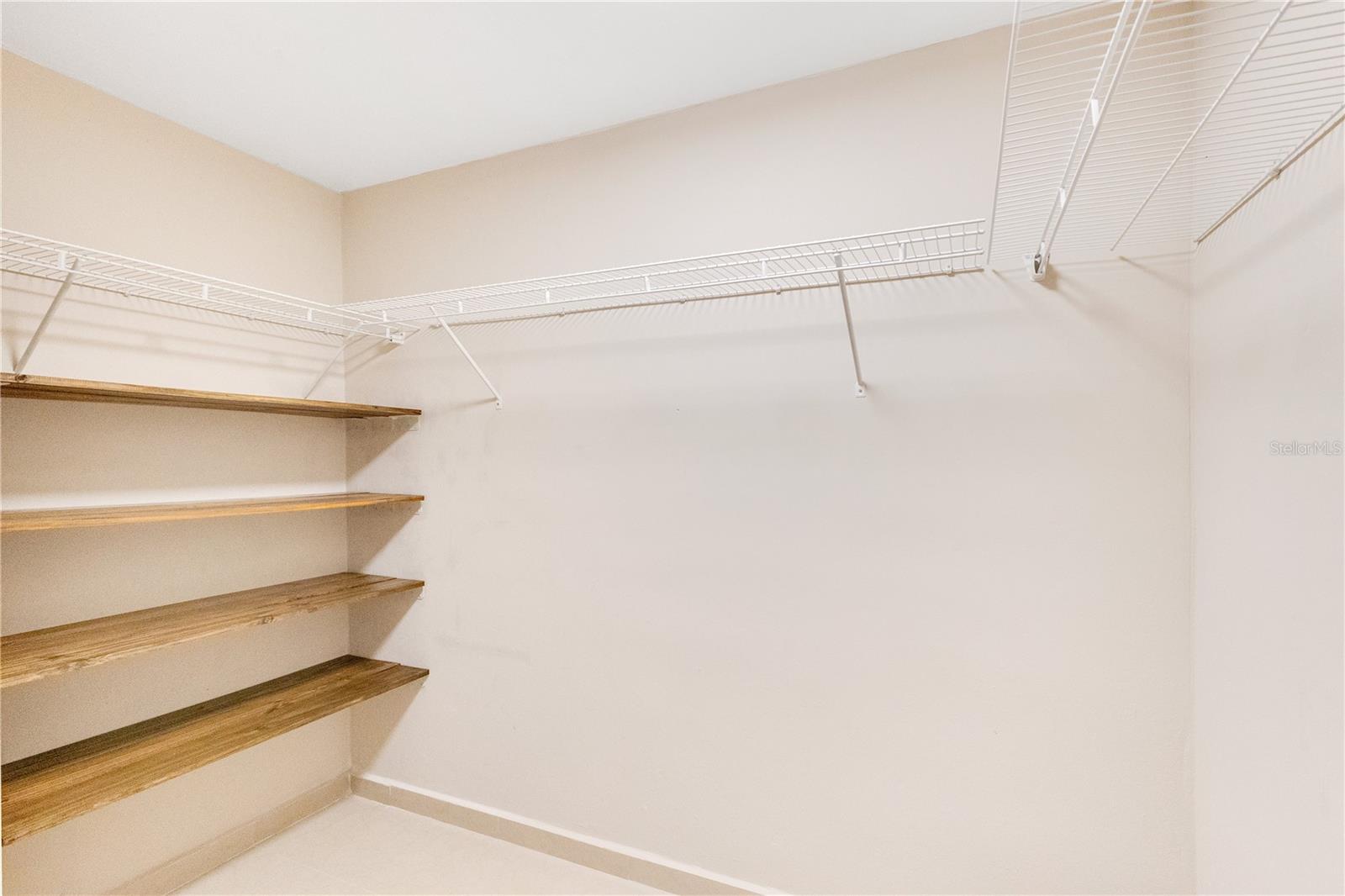 PR-784 COND. RIVER GLANCE #D-105