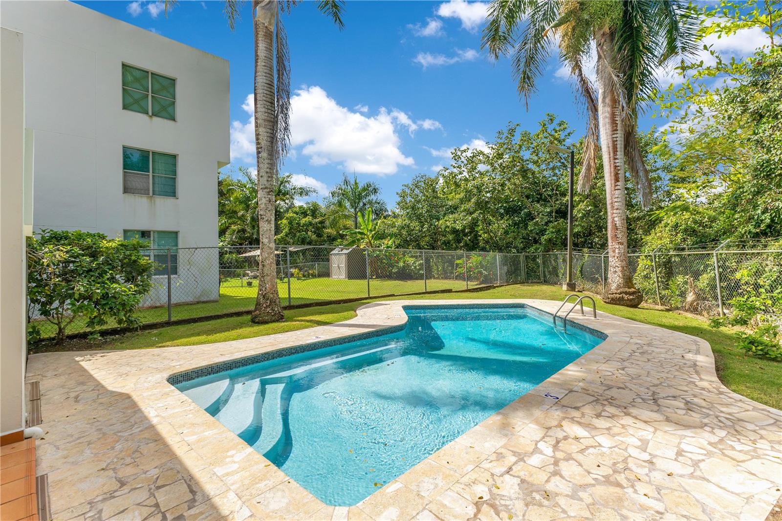 PR-784 COND. RIVER GLANCE #D-105