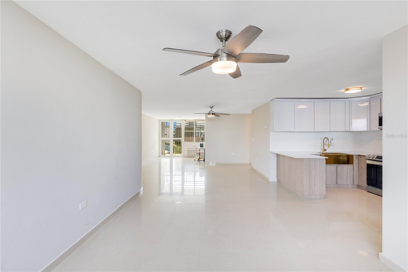 PR-784 COND. RIVER GLANCE #D-105