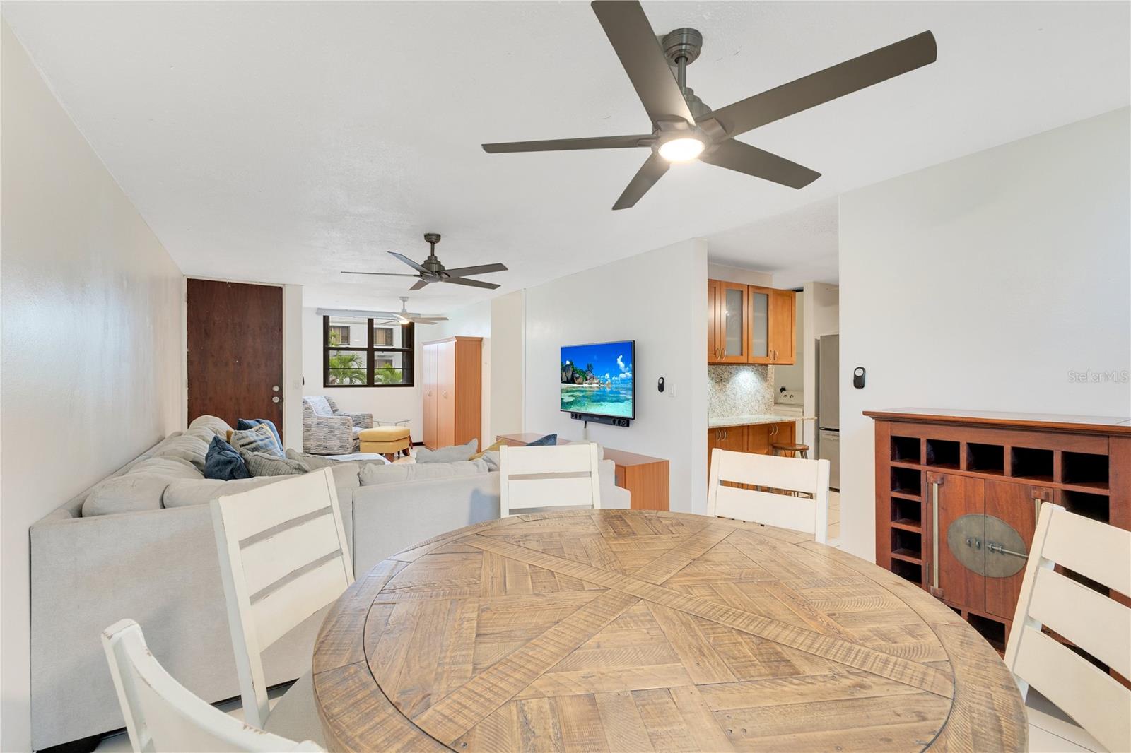 Cond. GOLDEN COURT II, HATO REY #H 202