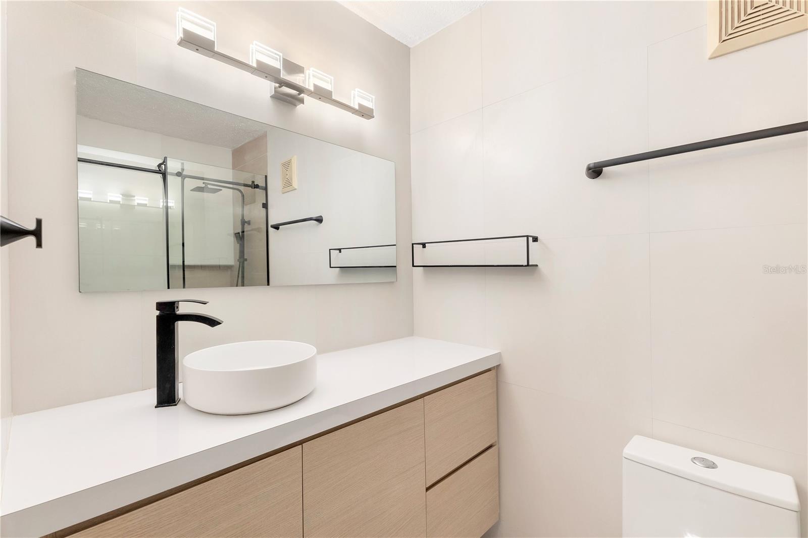 Cond. GOLDEN COURT II, HATO REY #H 202