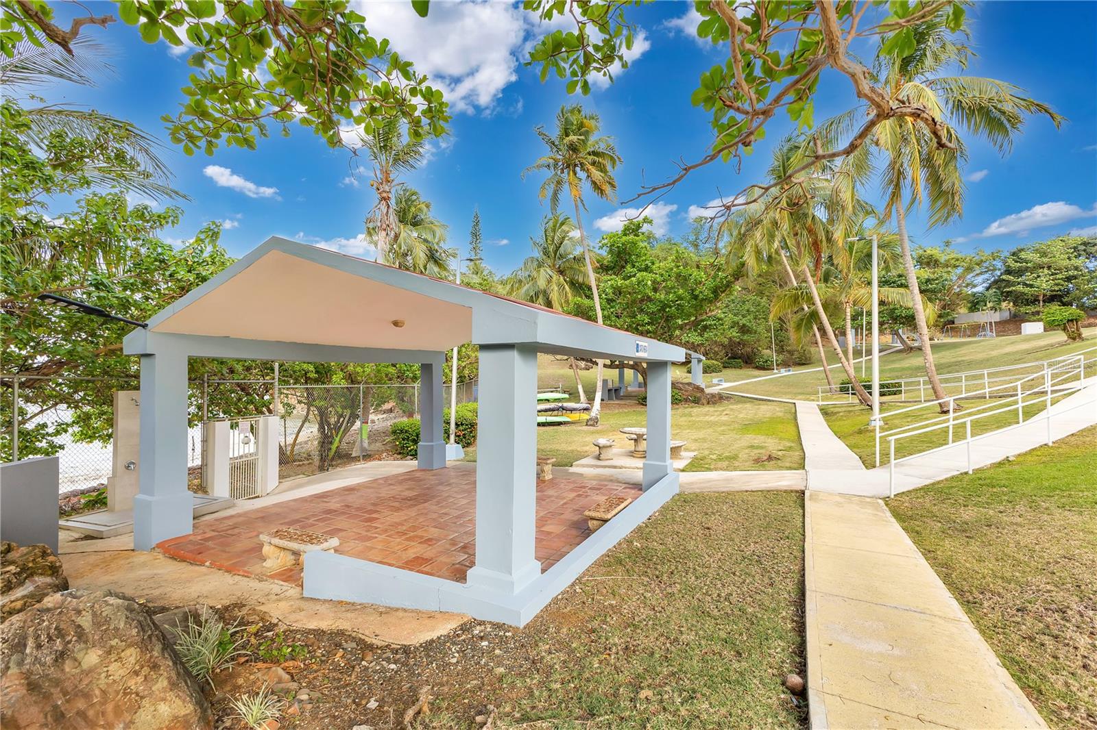 200 CONDOMINIO DOS MARINAS II. MARINA VIEW AVE #2410