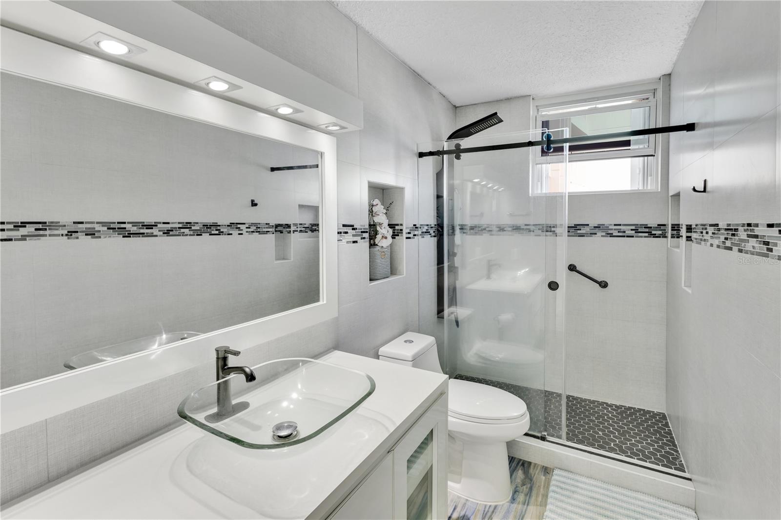 200 CONDOMINIO DOS MARINAS II. MARINA VIEW AVE #2410