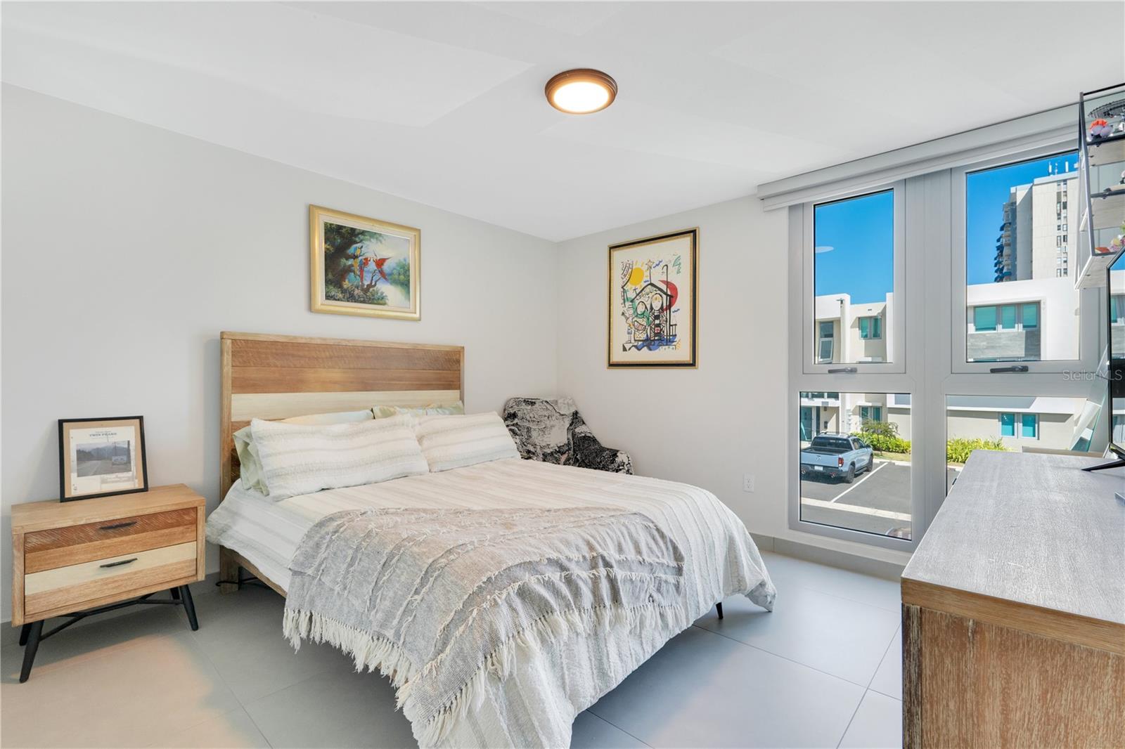 1445 MARGINAL VILLAMAR #821