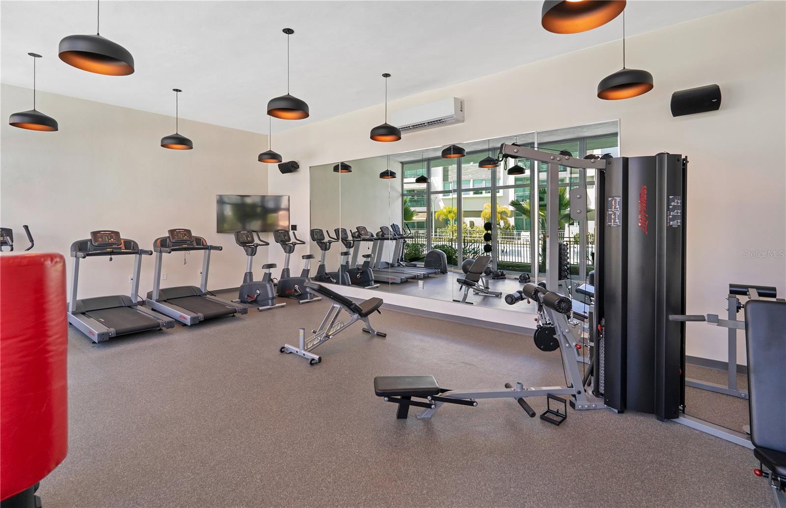 1445 MARGINAL VILLAMAR #821