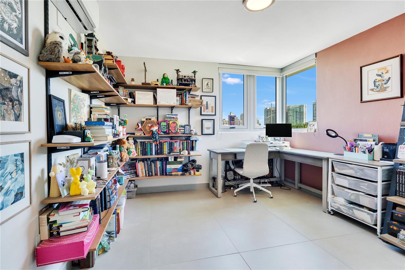 1445 MARGINAL VILLAMAR #821