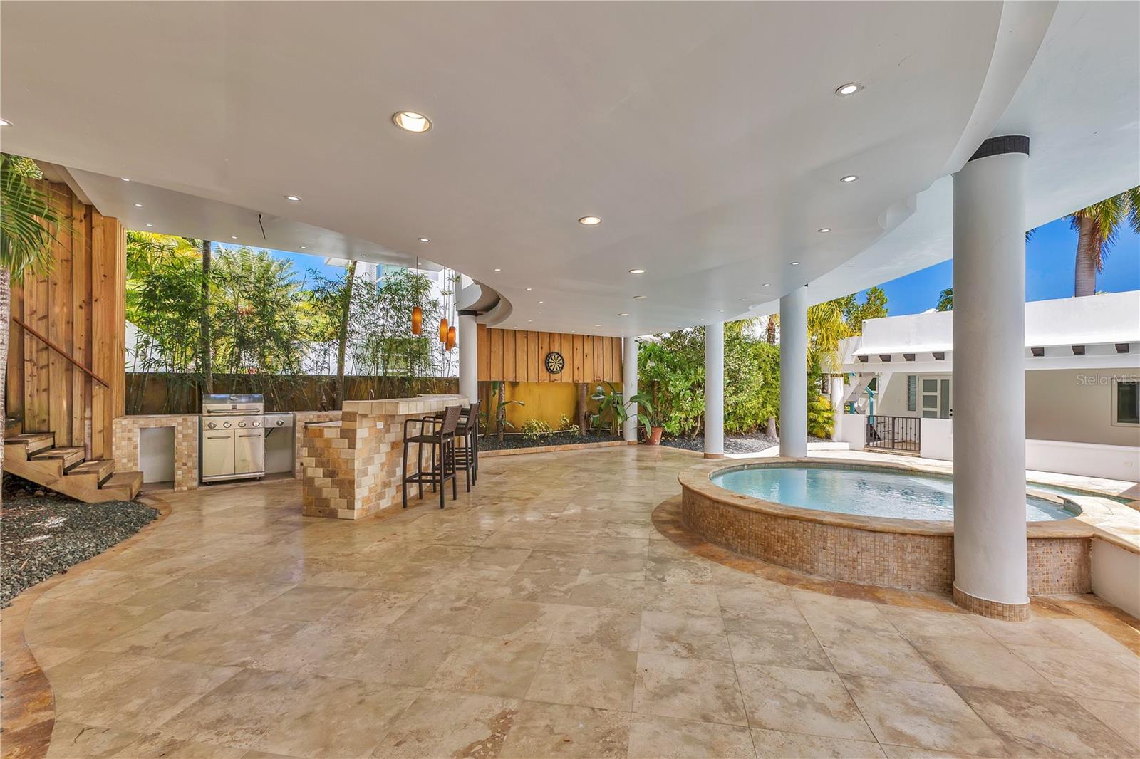 16 CALLE PALMA DE COCO