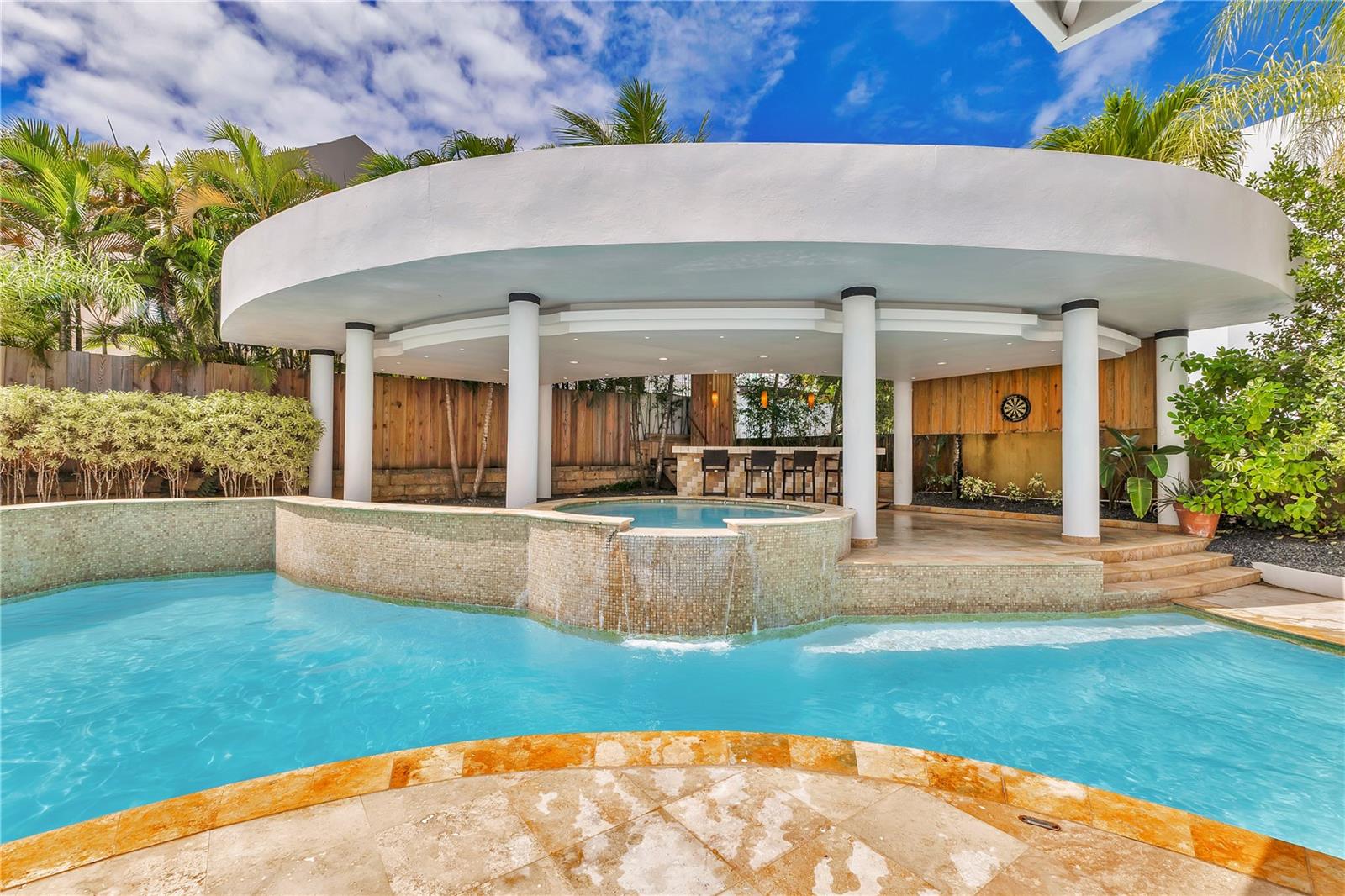 16 CALLE PALMA DE COCO