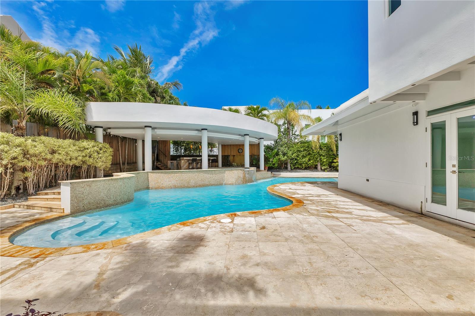 16 CALLE PALMA DE COCO