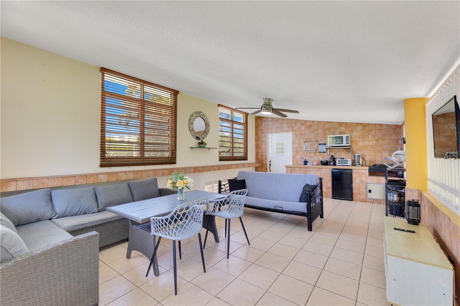 BO PEDERNALES CARR 307 KM.HM 007 1