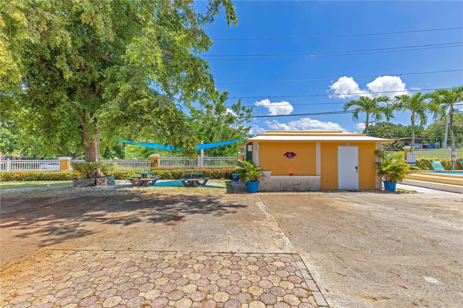 BO PEDERNALES CARR 307 KM.HM 007 1