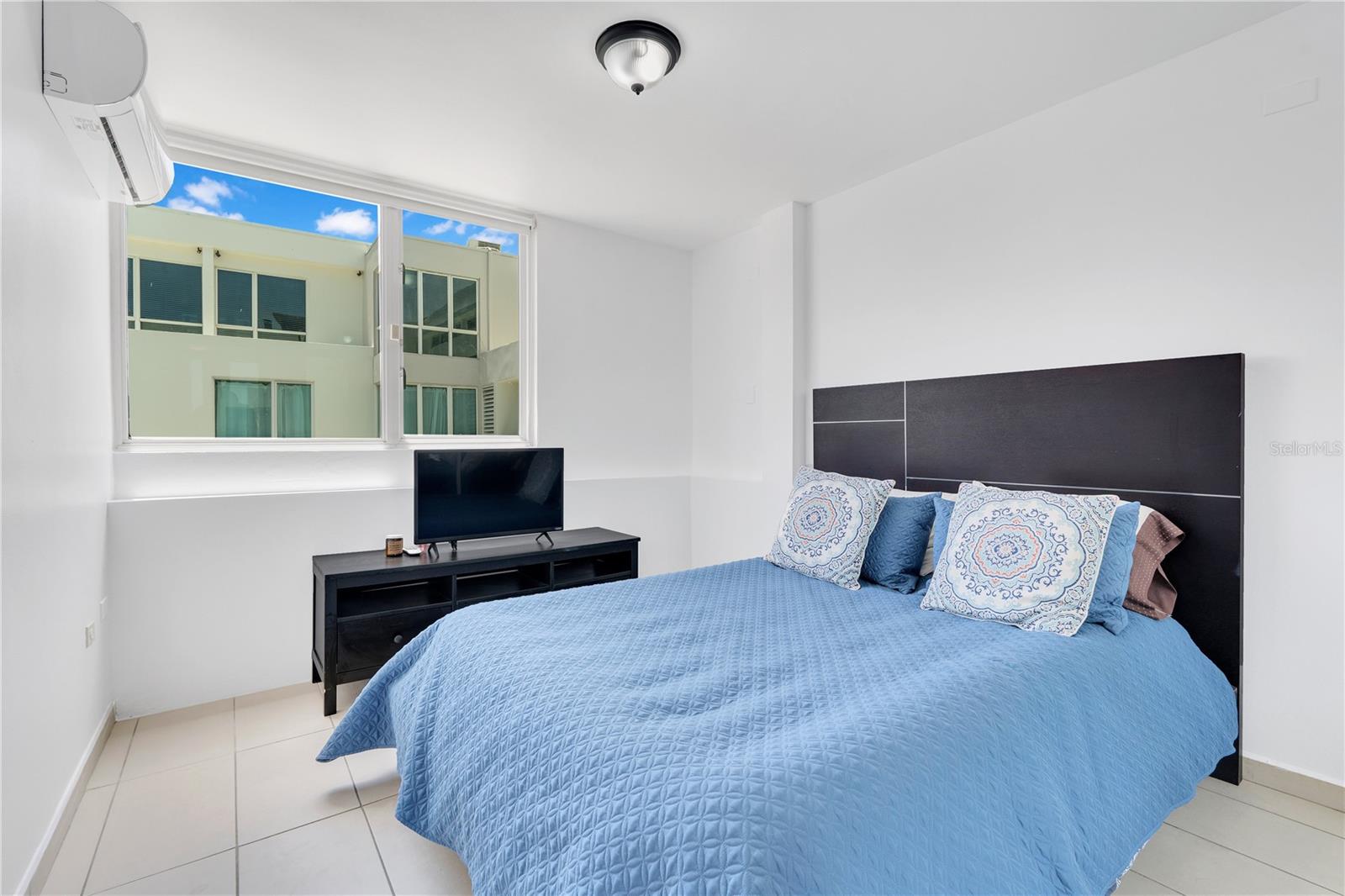 1554 LOPEZ LANDRON ST #408