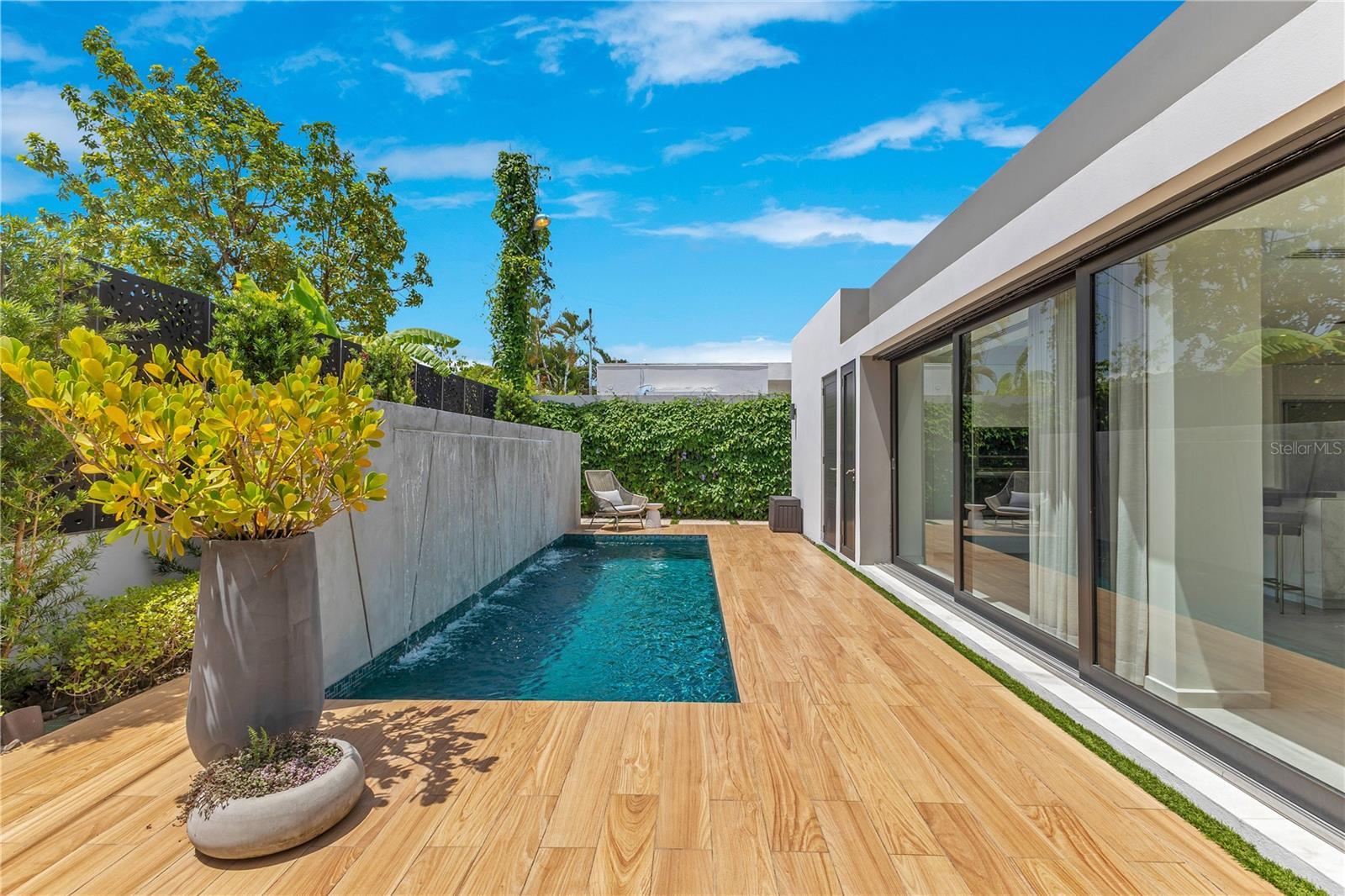 Garden Hills H-10 GREEN HILL ST.