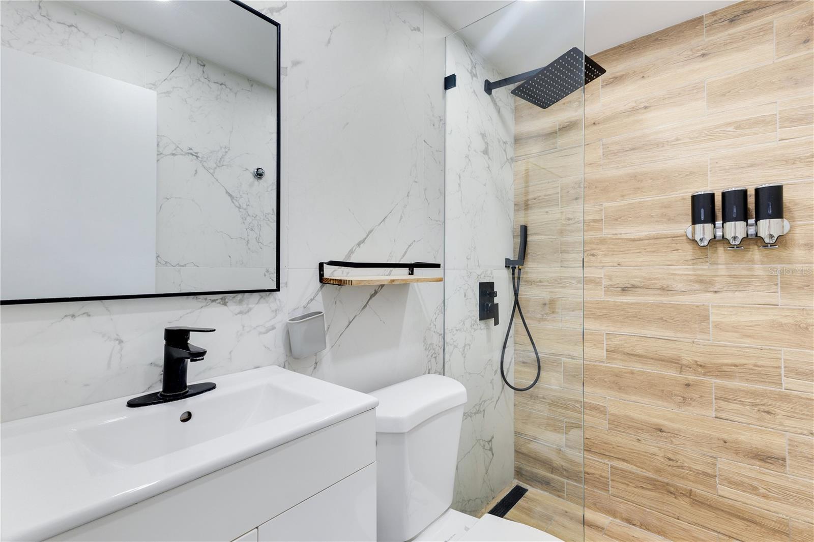 1603 CALLE LOIZA #404