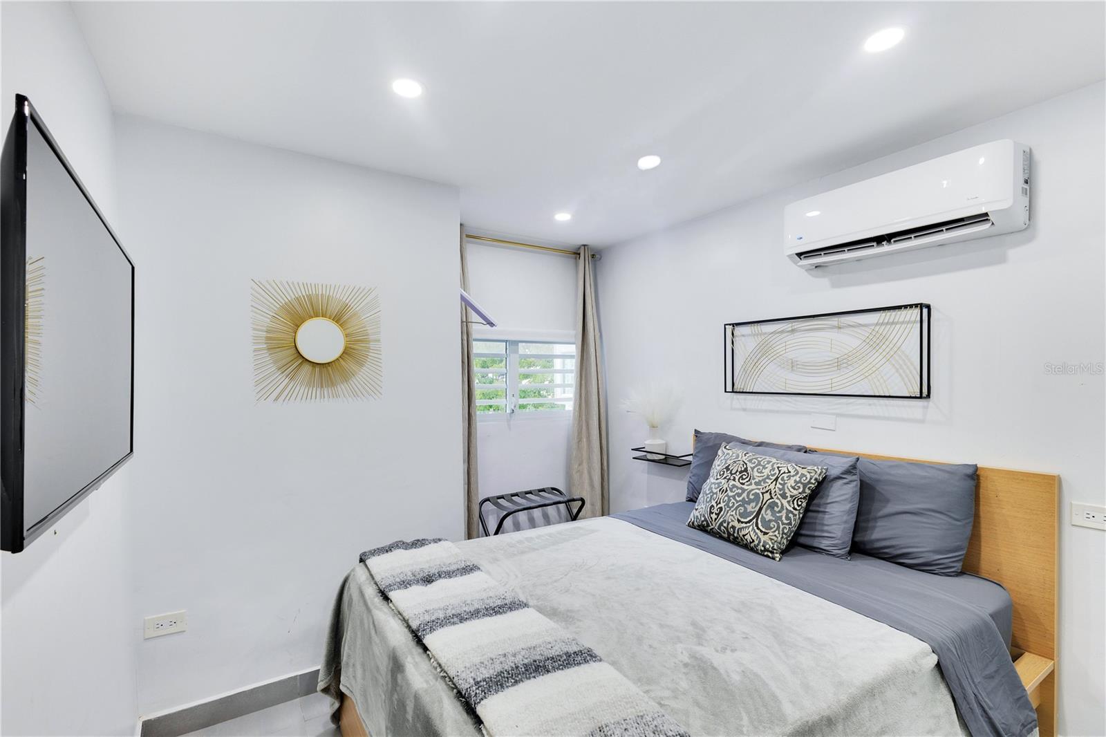 1603 CALLE LOIZA #404