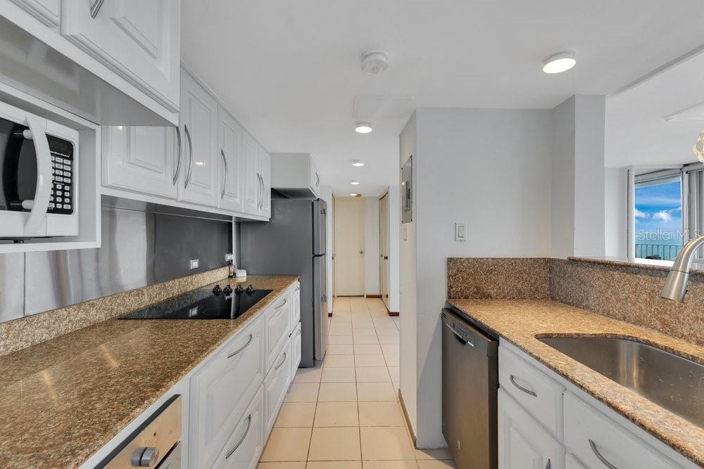 3103 CONDESA DEL MAR AVE ISLA VERDE #601