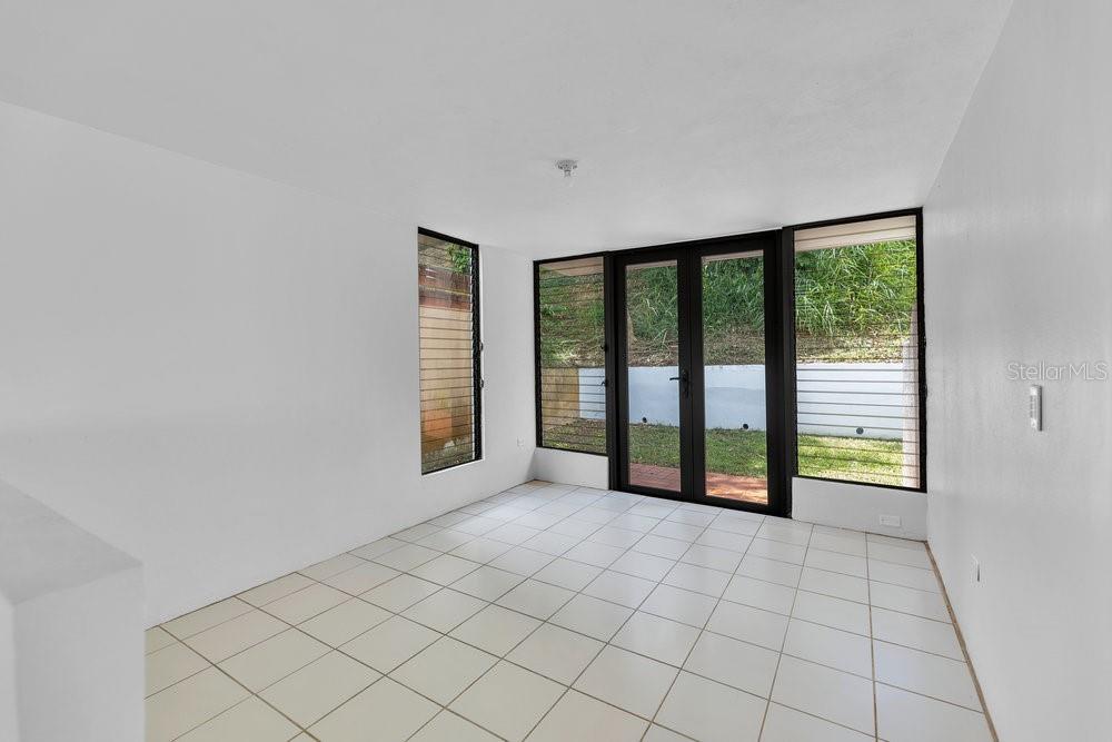 2 URB SANS SOUCI COURT #C-9