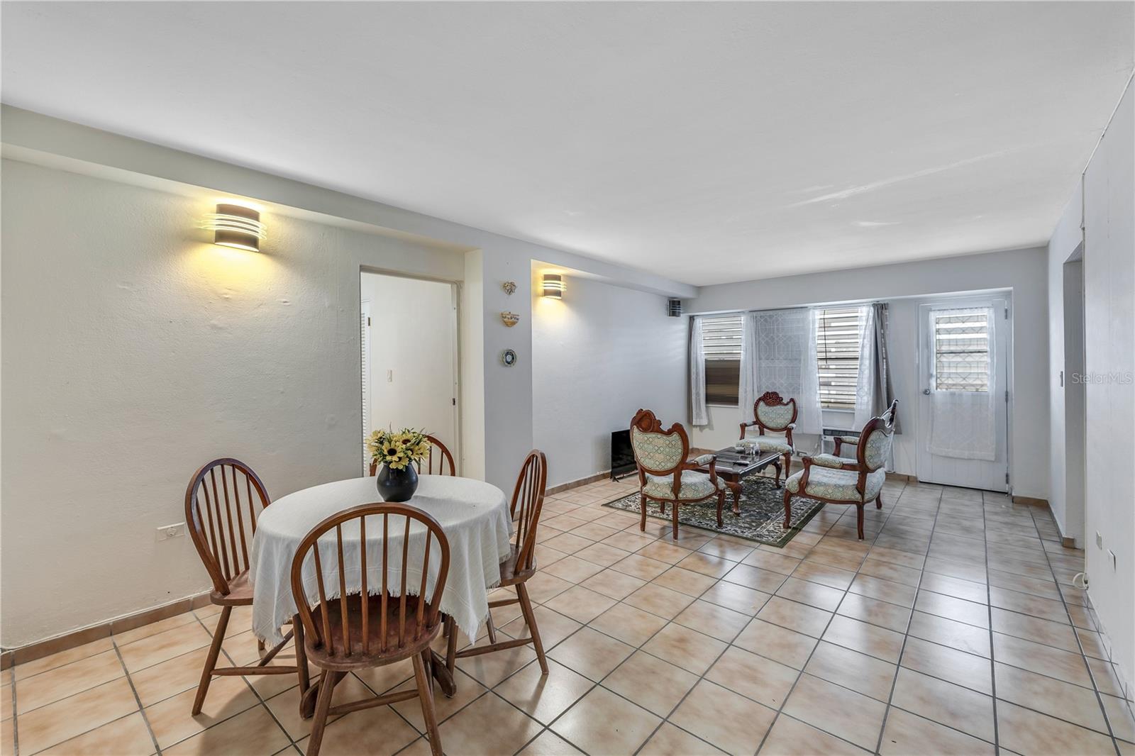 301 CONDOMINIO SAN GABRIEL #301