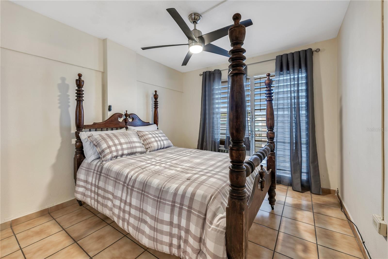 301 CONDOMINIO SAN GABRIEL #301