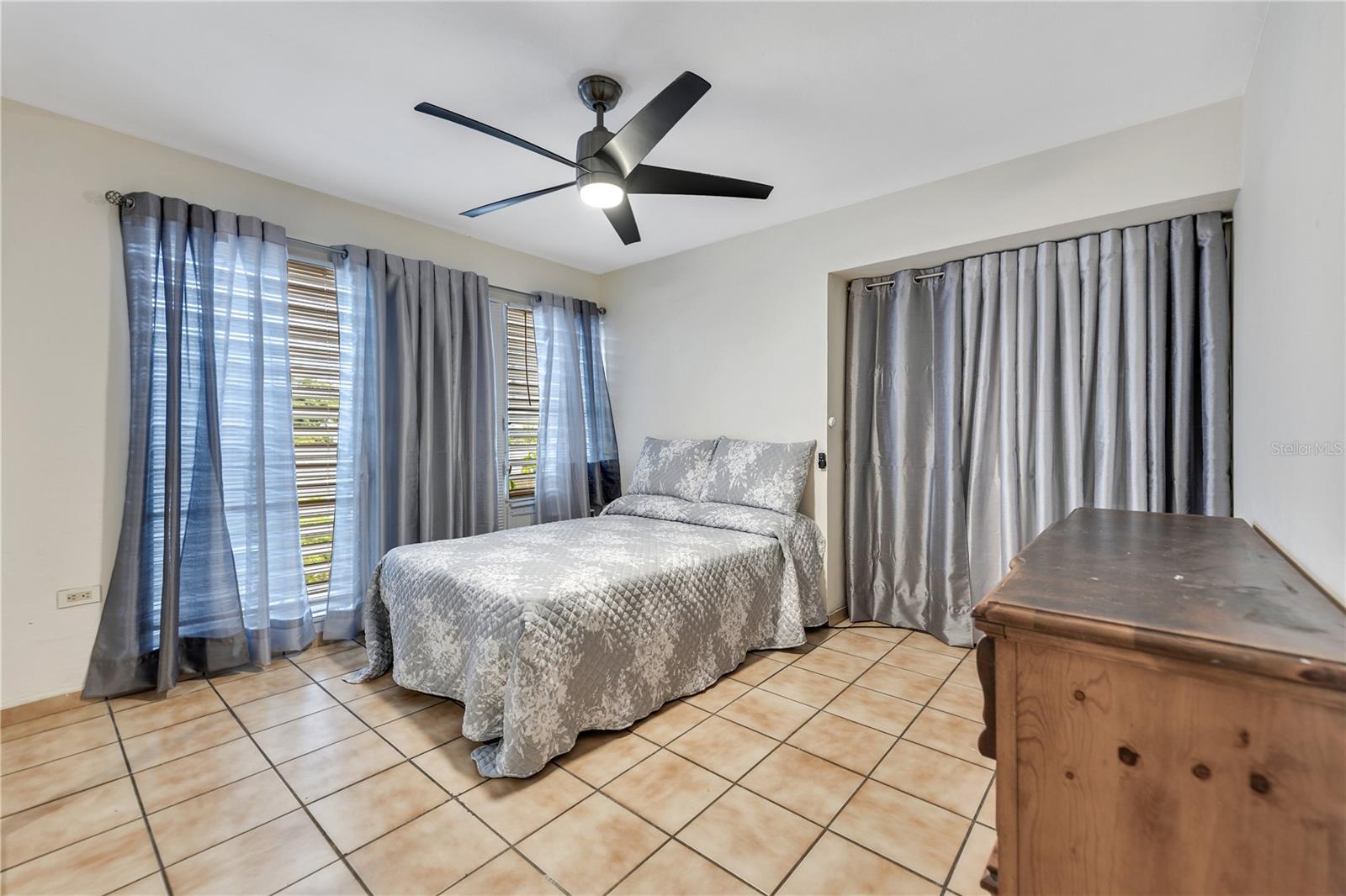 301 CONDOMINIO SAN GABRIEL #301