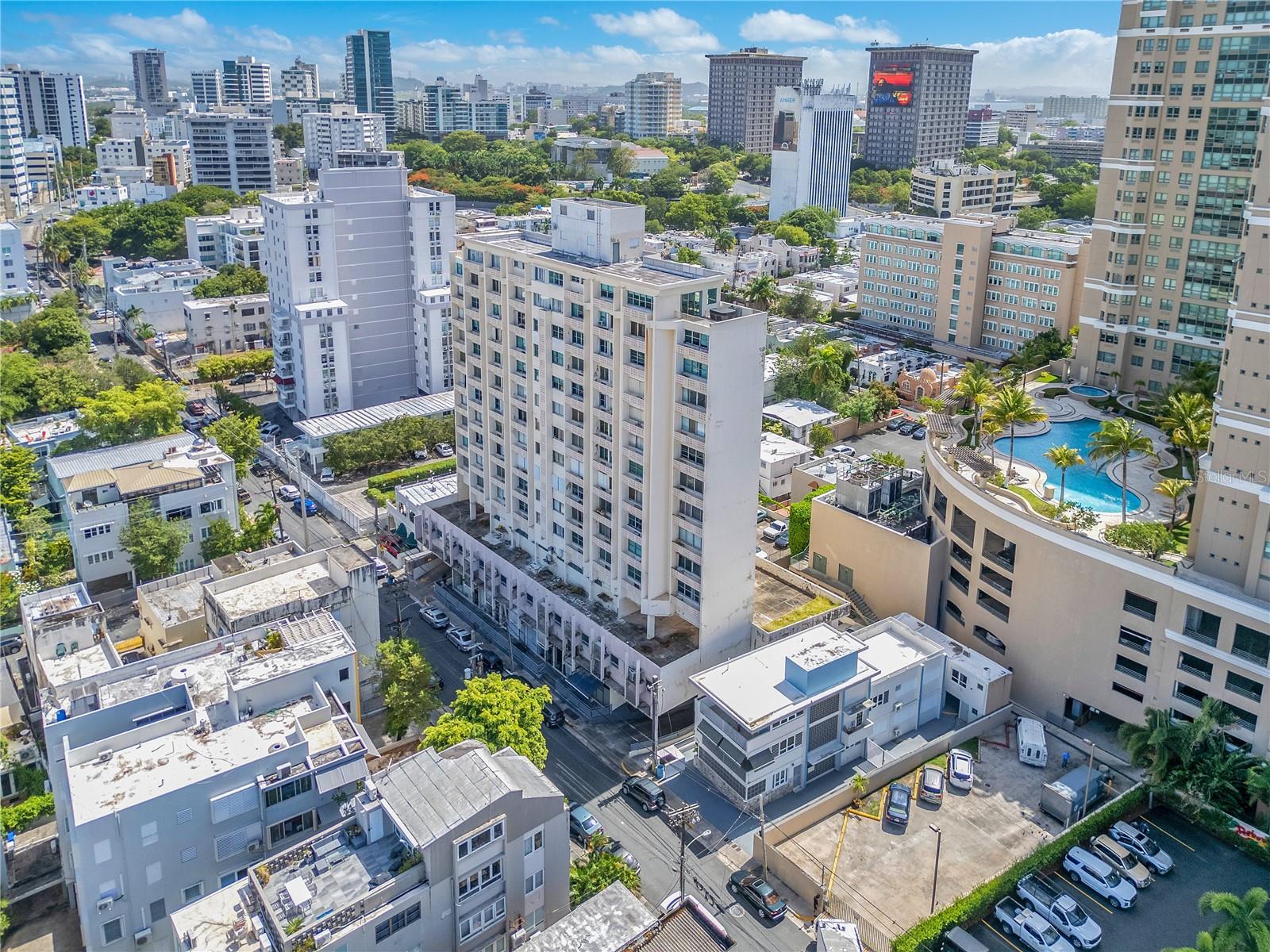 110 CALLE DEL PARQUE #9J