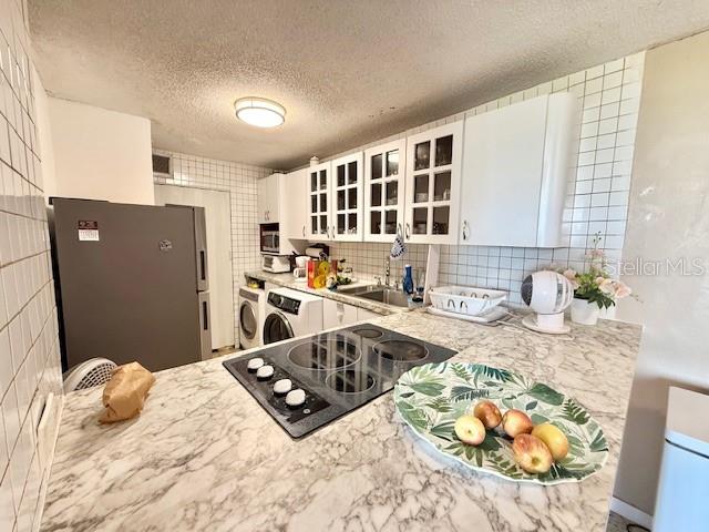 Cond. Laguna Gardens 2 AVE. LAGUNA #8E