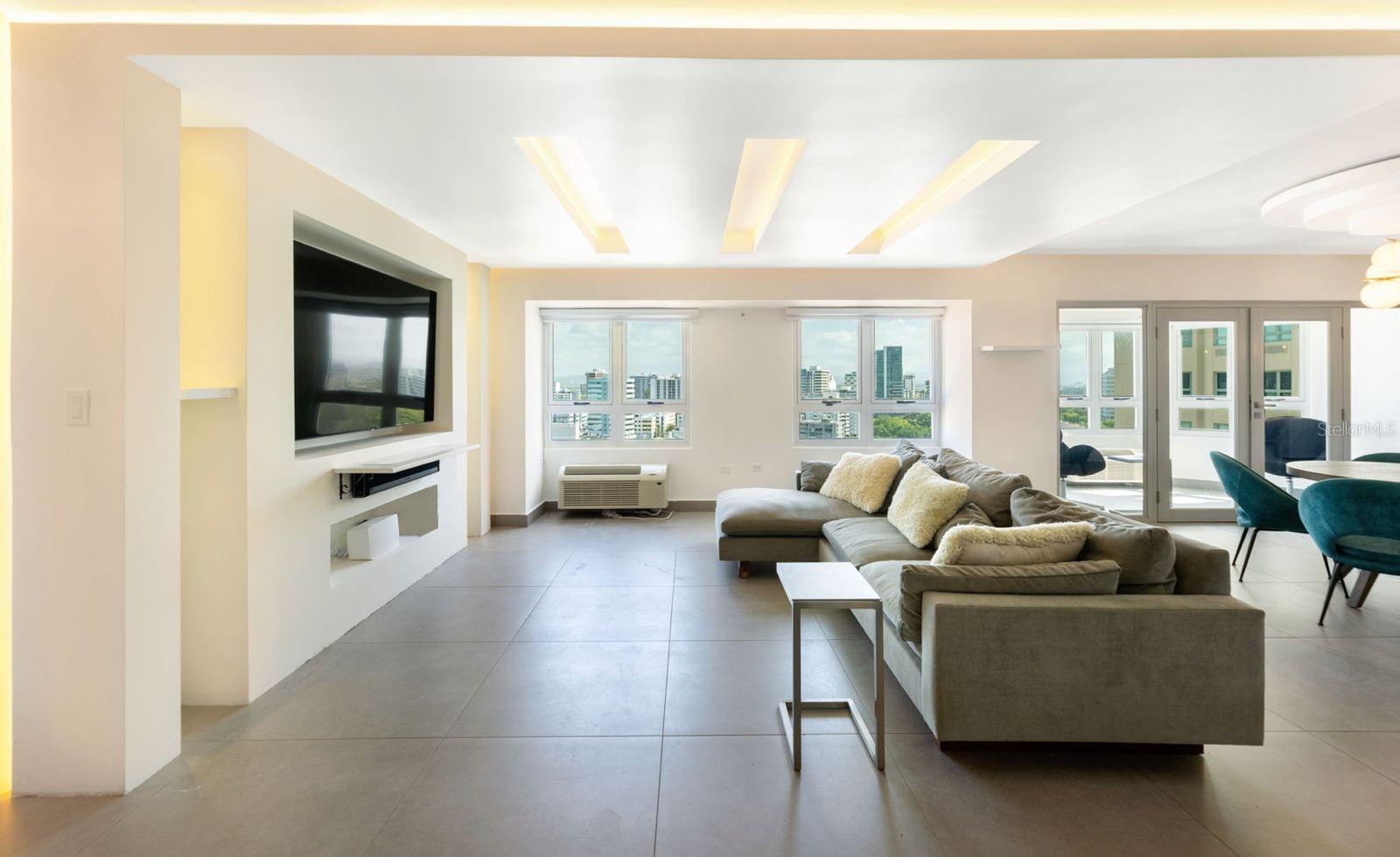 103 AVENIDA DE DIEGO #1801