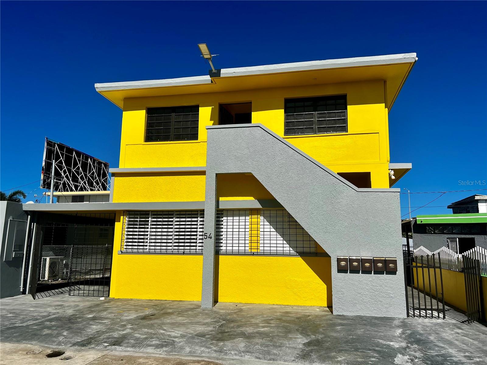 ACUARIO ST. LOS ANGELES ##54 APT. #1