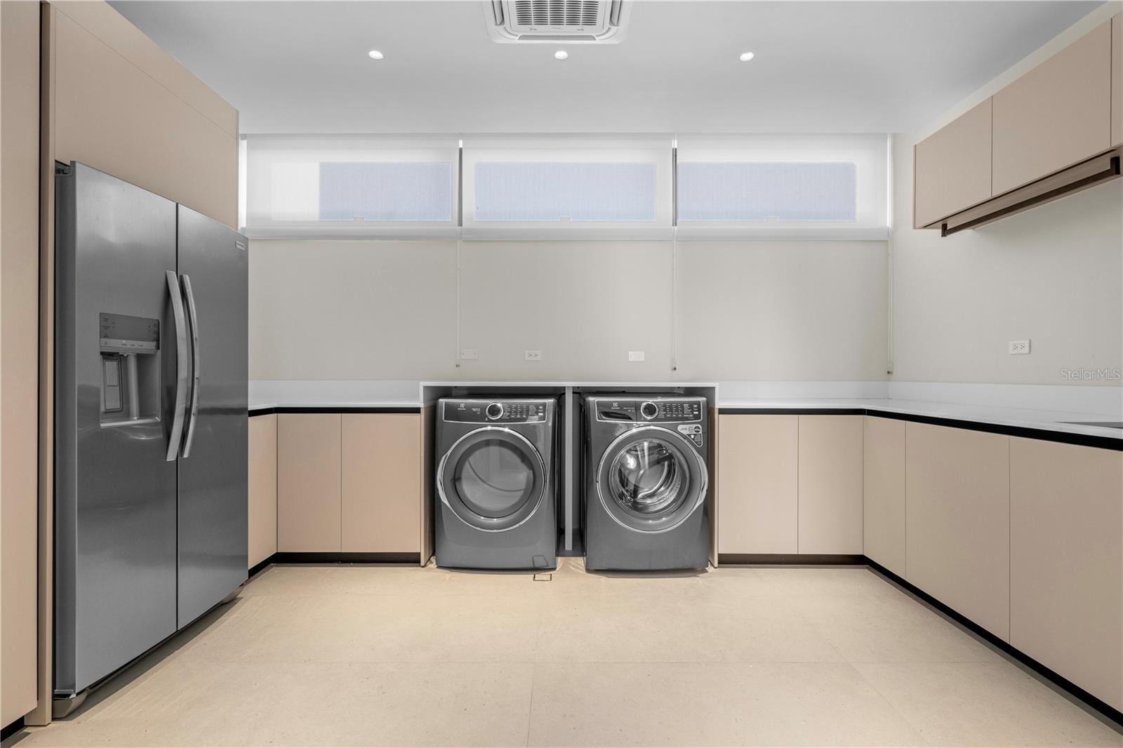 36 DORADO COUNTRY ESTATES