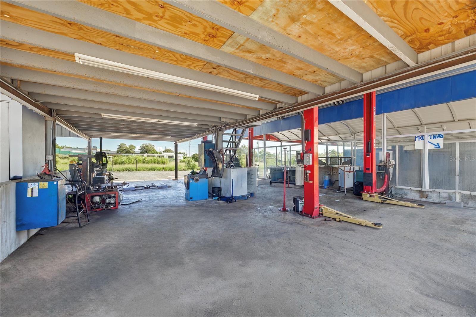 129 KM.HM INT BO HATO ARRIBA