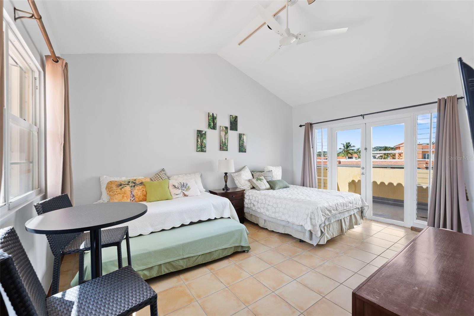 190 CANDELERO DRIVE #9247