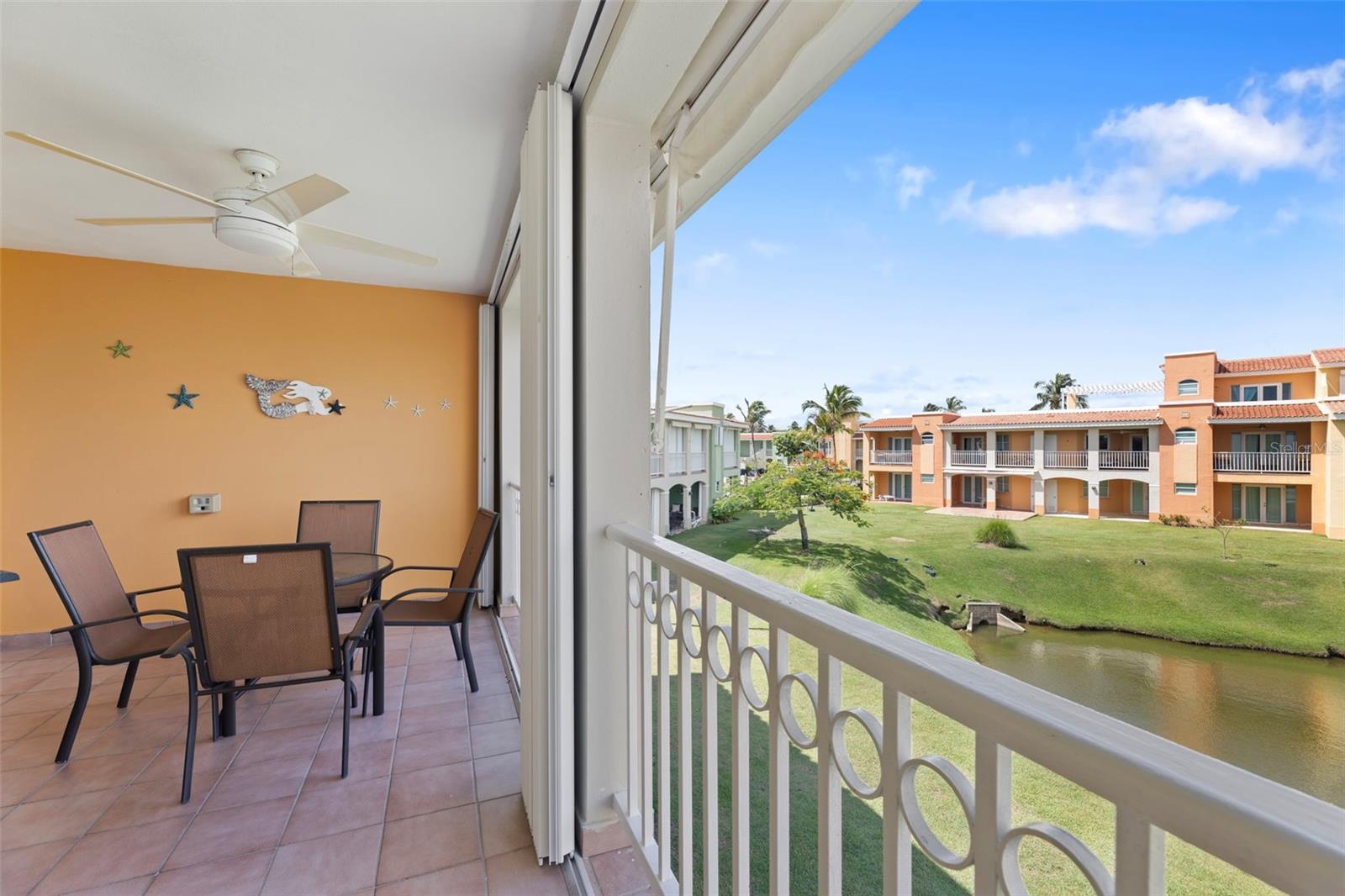 190 CANDELERO DRIVE #9247