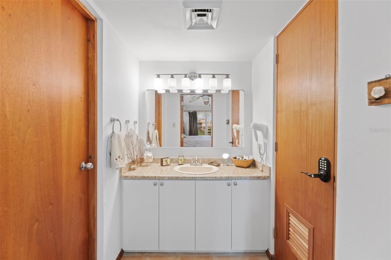 190 CANDELERO DRIVE #9247