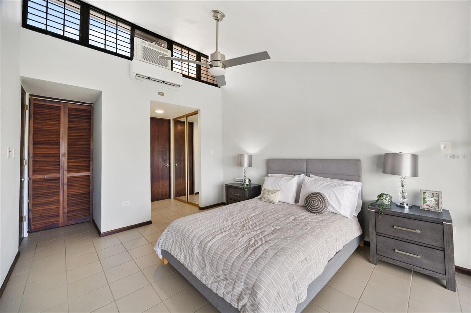 180 PALMAS DR HUMACAO